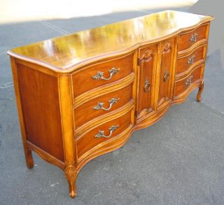 Gorgeous Ornate Dixie Dresser Vintage French Provincial 9 Drawers Cherrywood