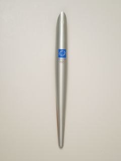 2004 Olympic Torch Owned Carried by 4 Time Gold Medalist Pat McCormick